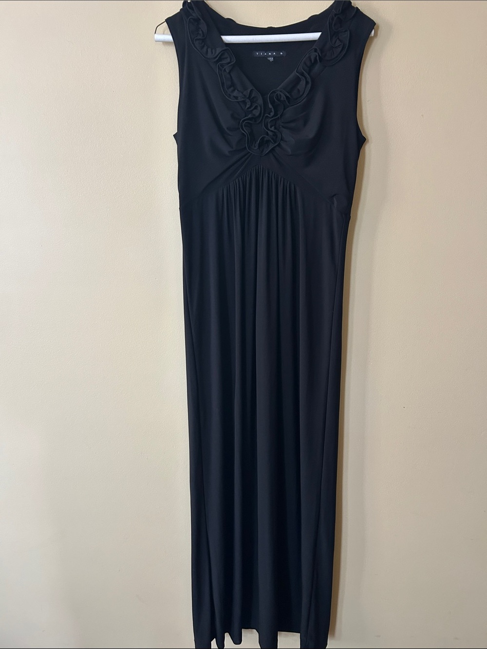 Tiana B. Black Sleeveless Maxi Dress with Gathered Bodice